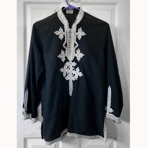 “V.I. Ties & Gift Shop-St Thomas, Virgin Islands long sleeved top